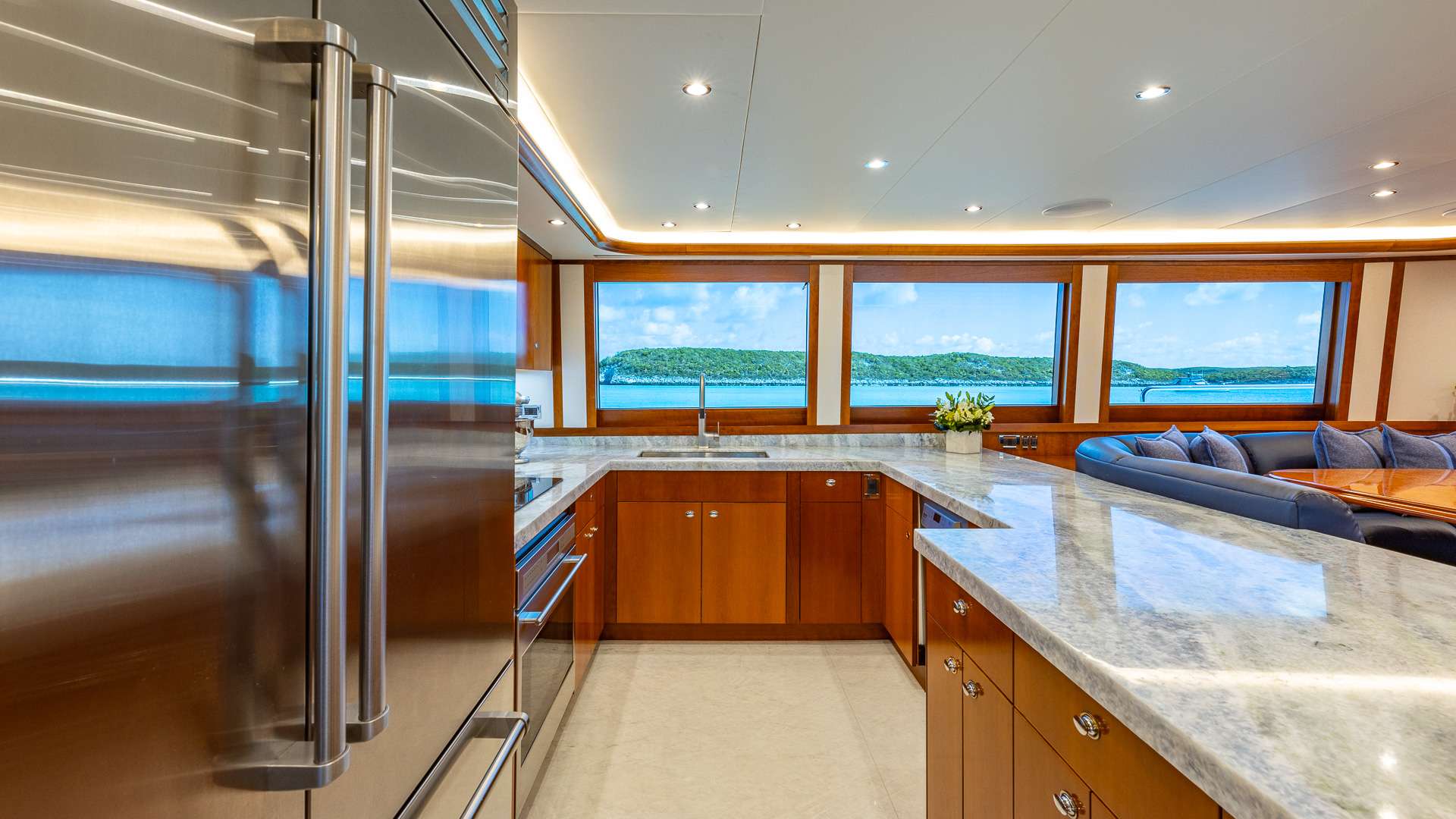 NO SHORTCUTS Yacht Charter - Galley