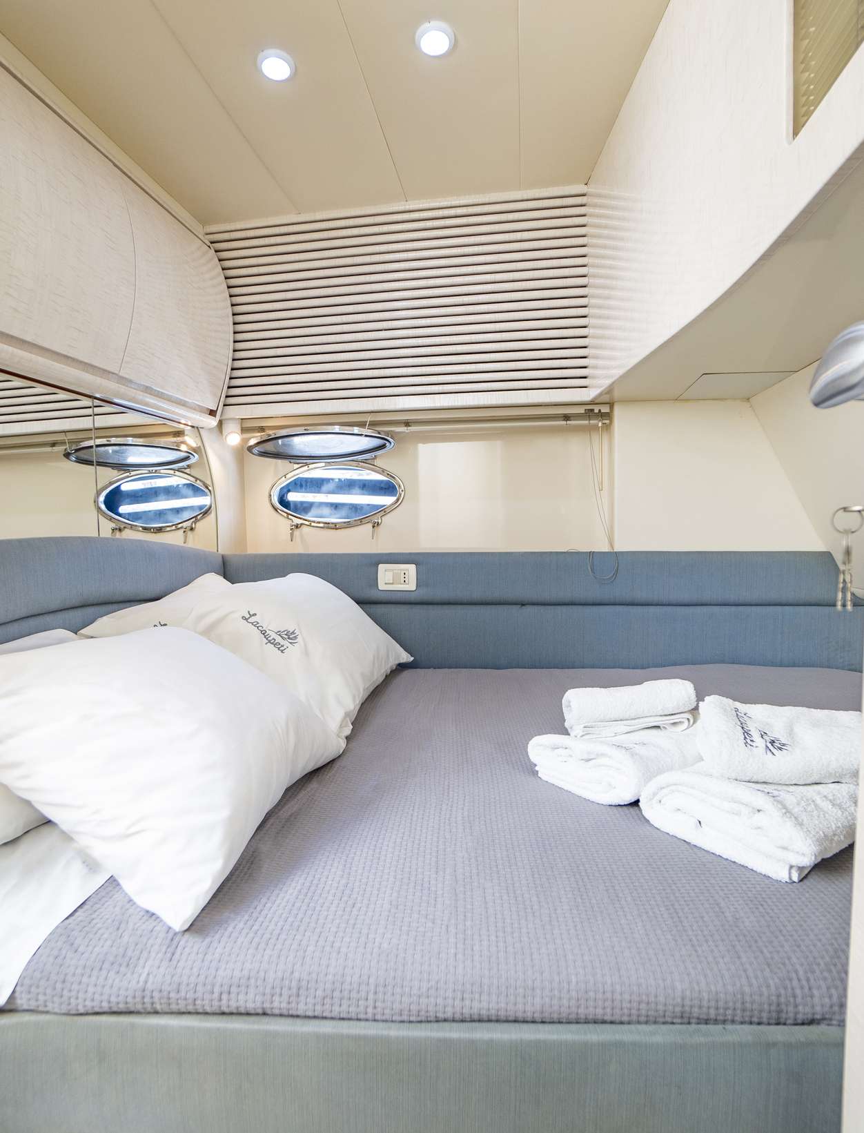 Guest cabin
