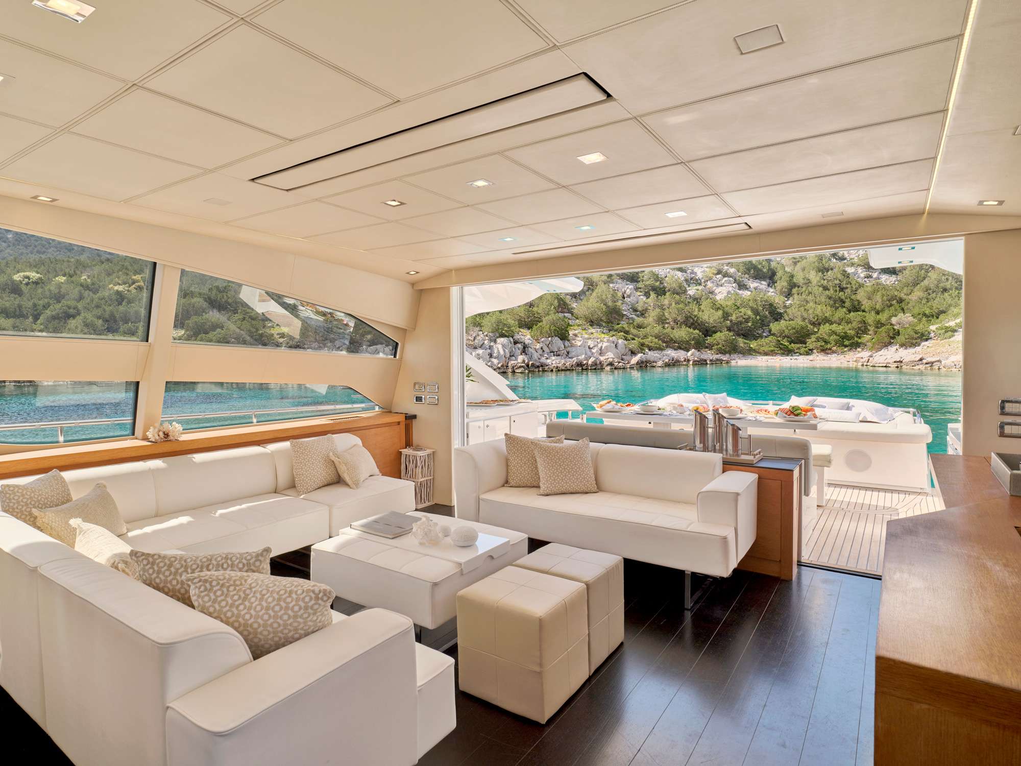 FOR EVER Yacht Charter - Salon