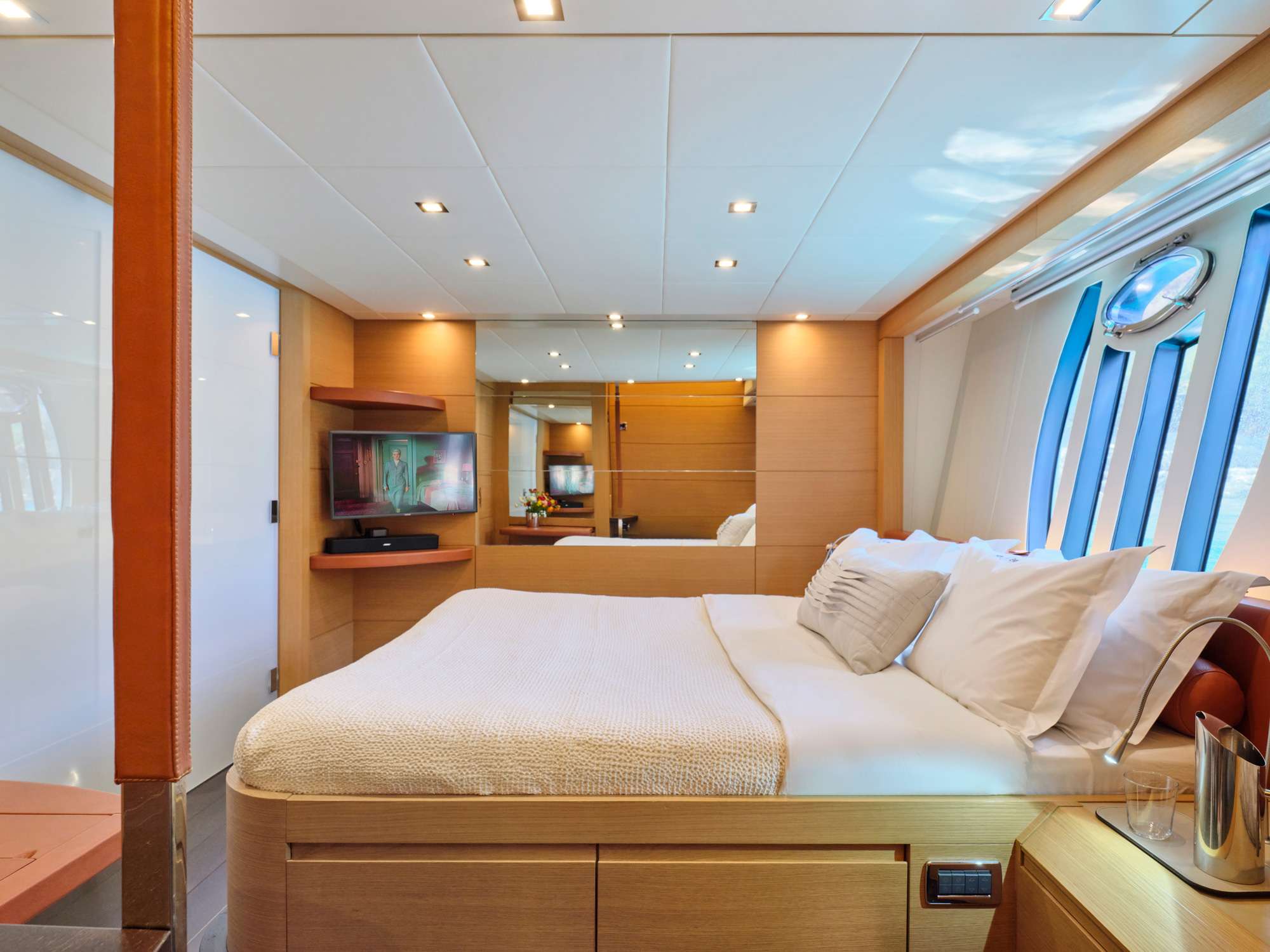 FOR EVER Yacht Charter - Master cabin