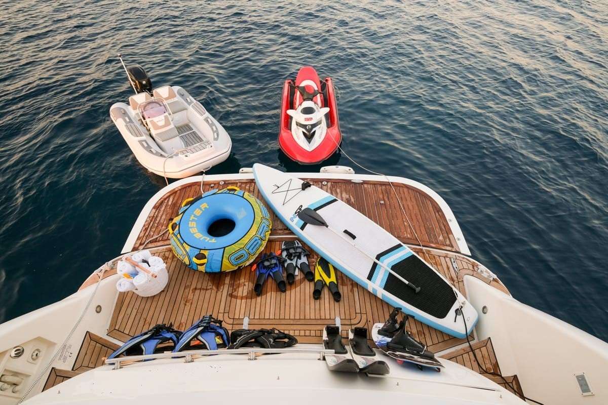 SUMMER THERAPY Yacht Charter - Water toys &amp; swimming platform