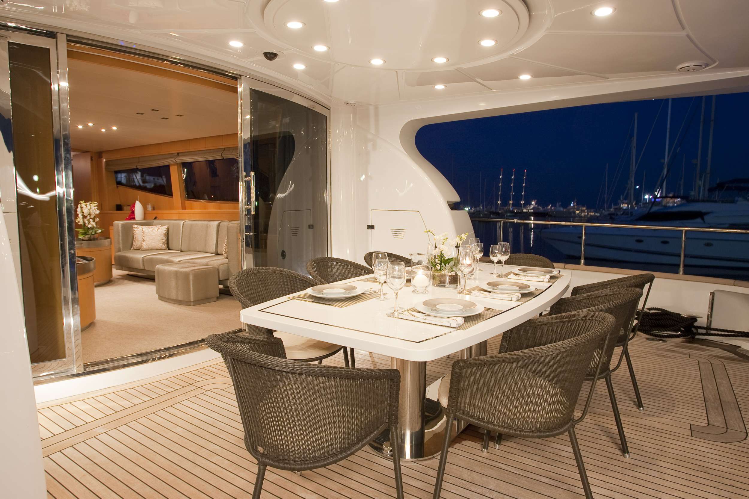 Coca VI Yacht Charter - Coca VI - Aft deck