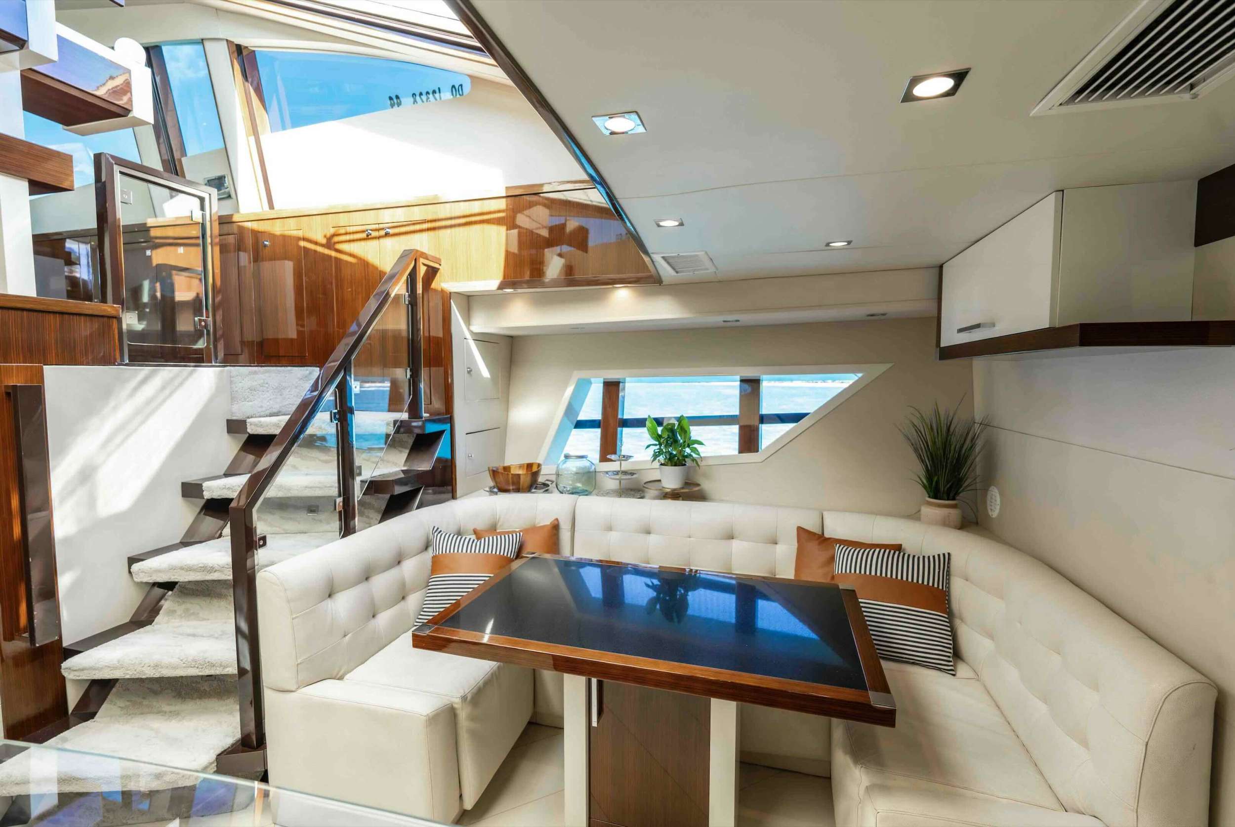 motor yacht NEW LIFE (Day Charter Boat)