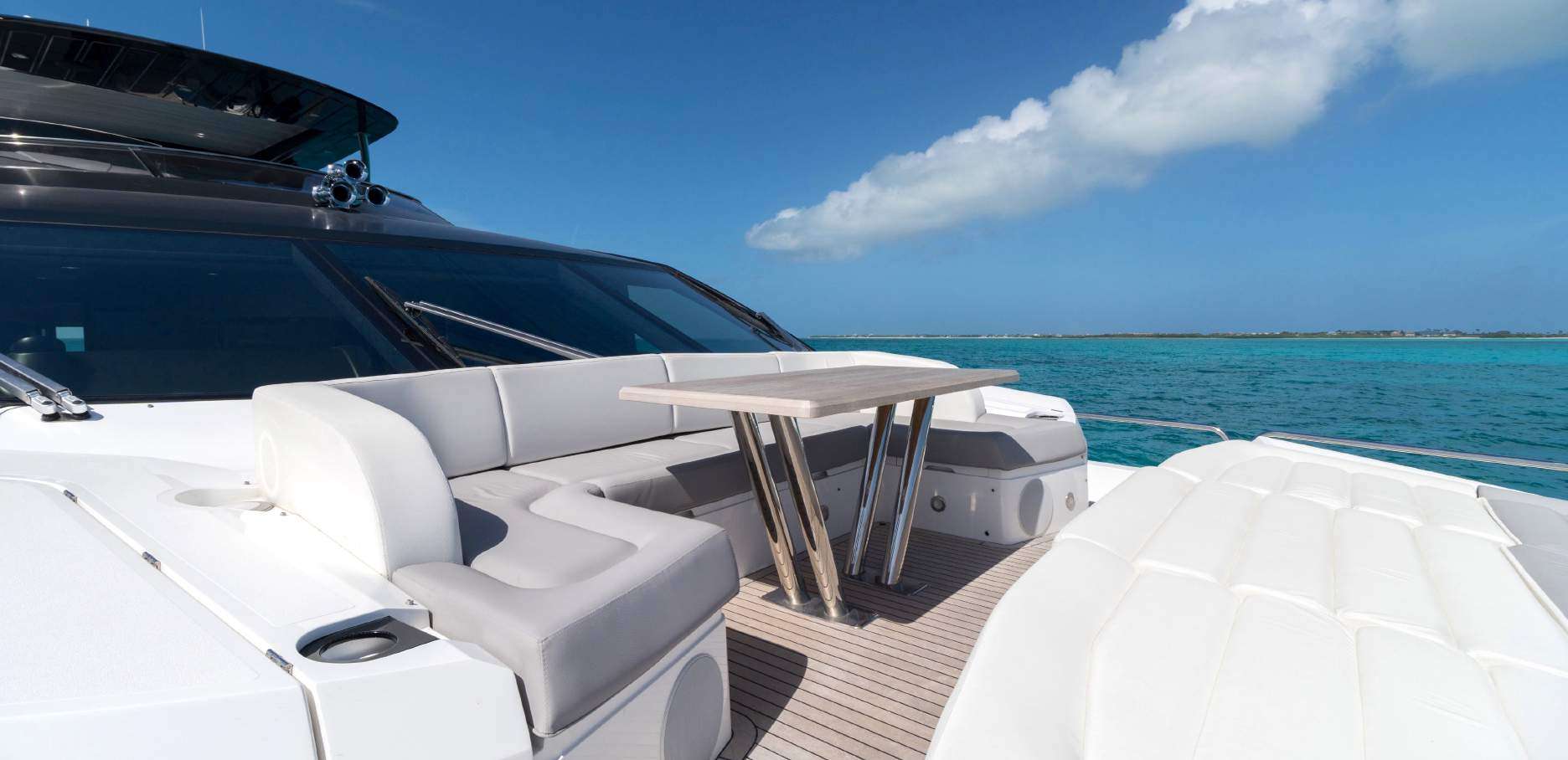 SYNERGY Yacht Charter - Bow Seating