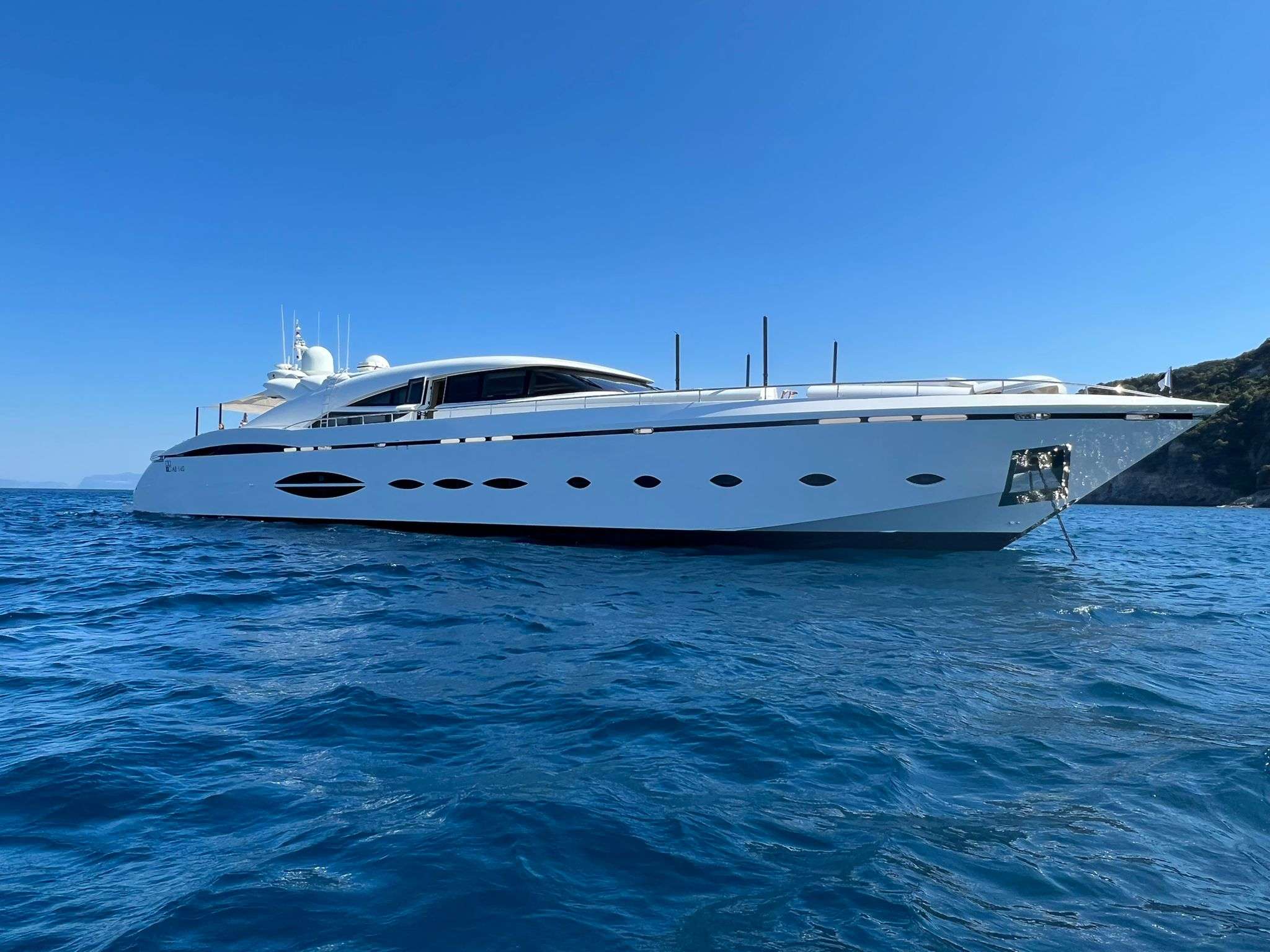 140' AB Yacht Charter - Ritzy Charters