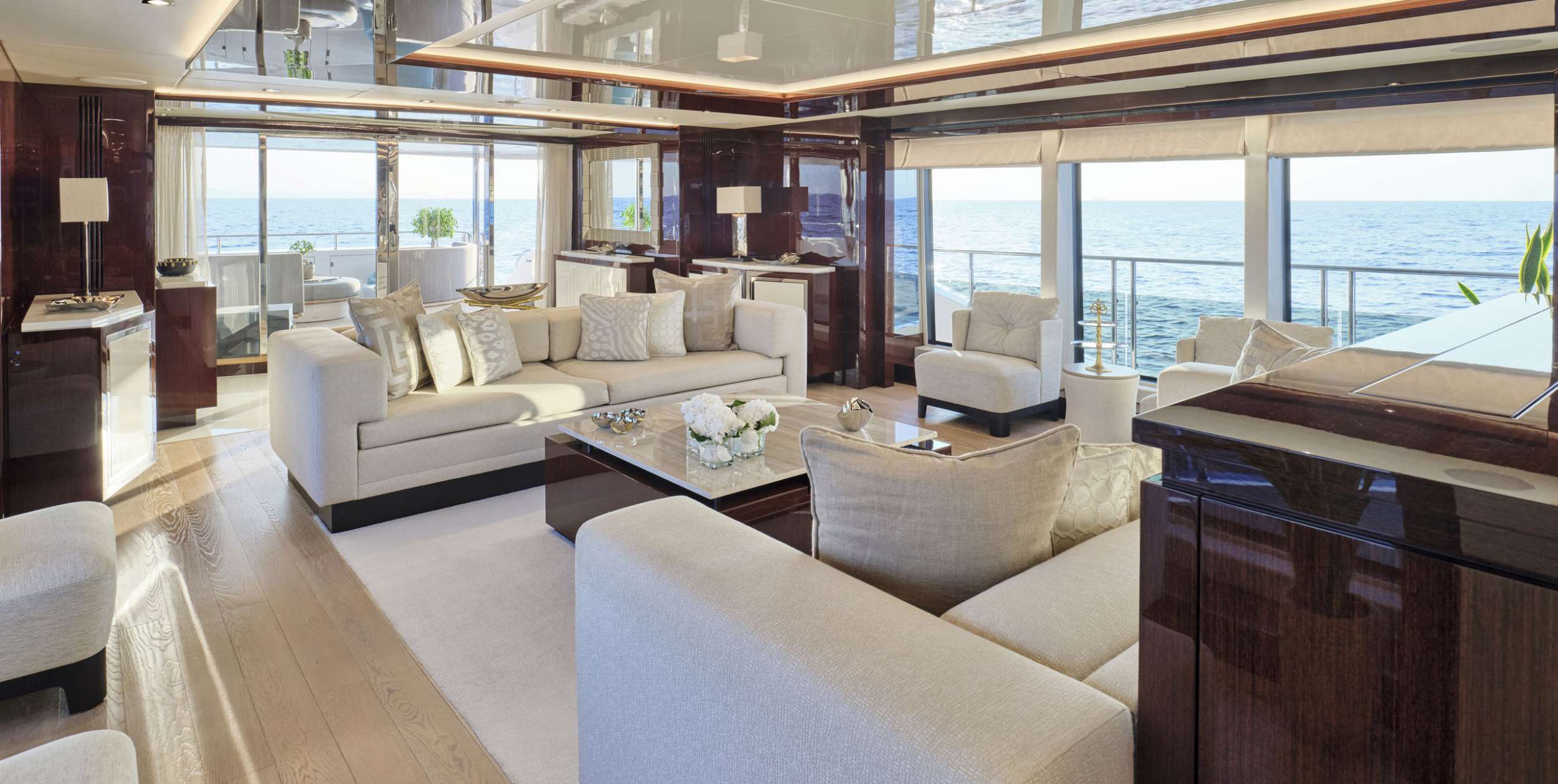 AQUA LIBRA Yacht Charter - Upper Deck Salon Bar