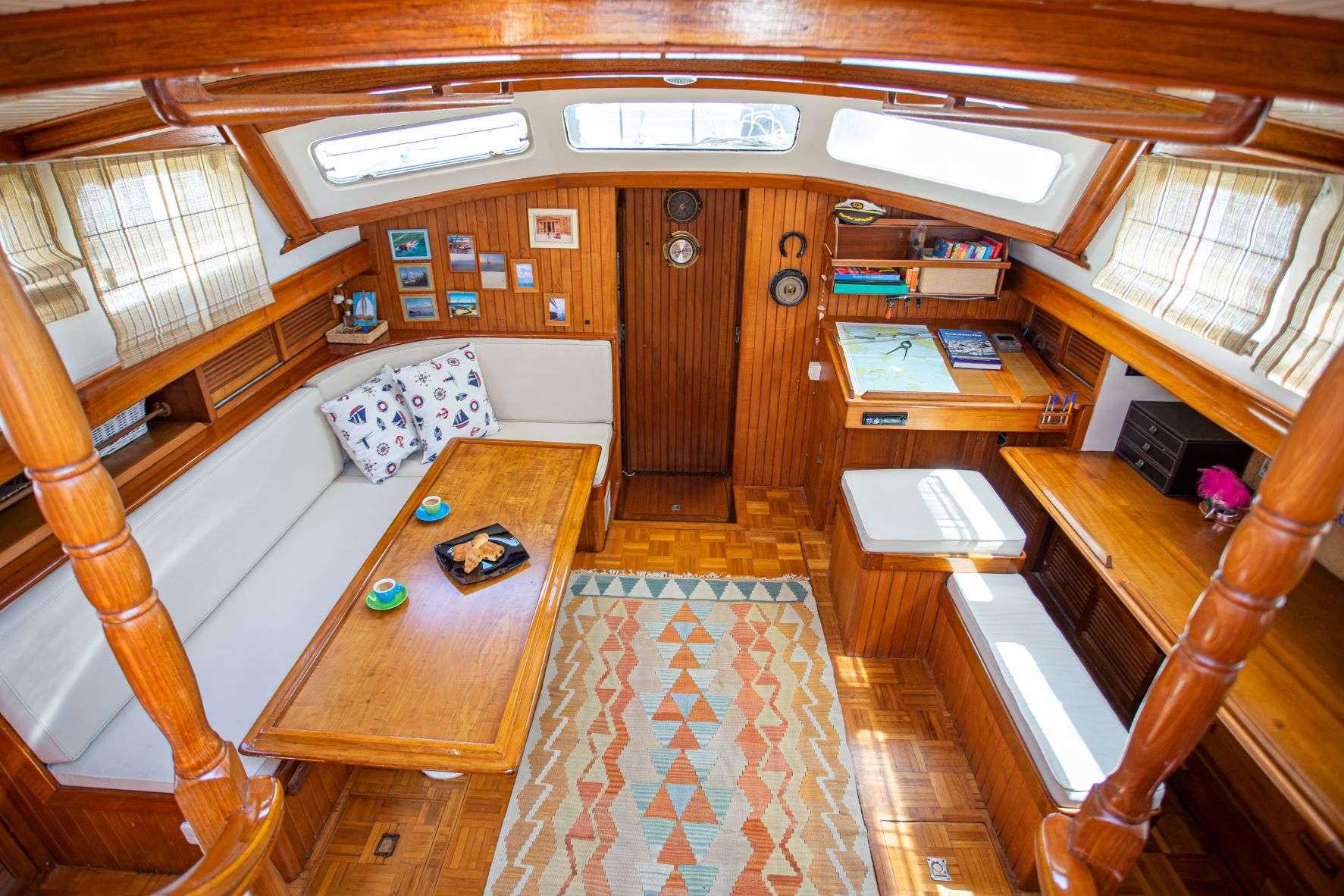 Saloon &amp; office/ navigation 