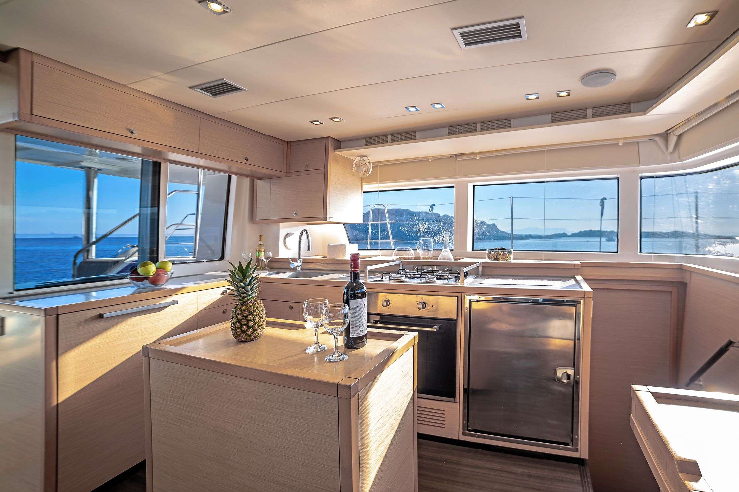 WHITE PEARL | Photo 10