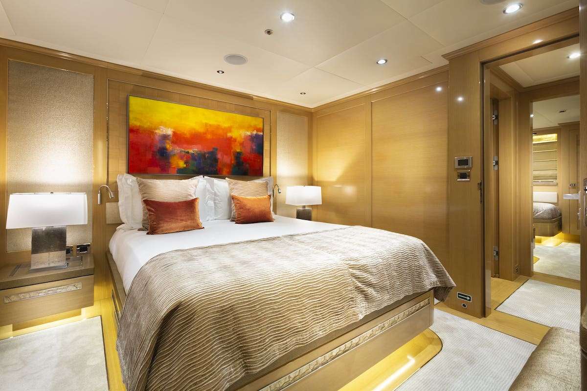 AUDACES Yacht Charter - VIP 1 Stateroom