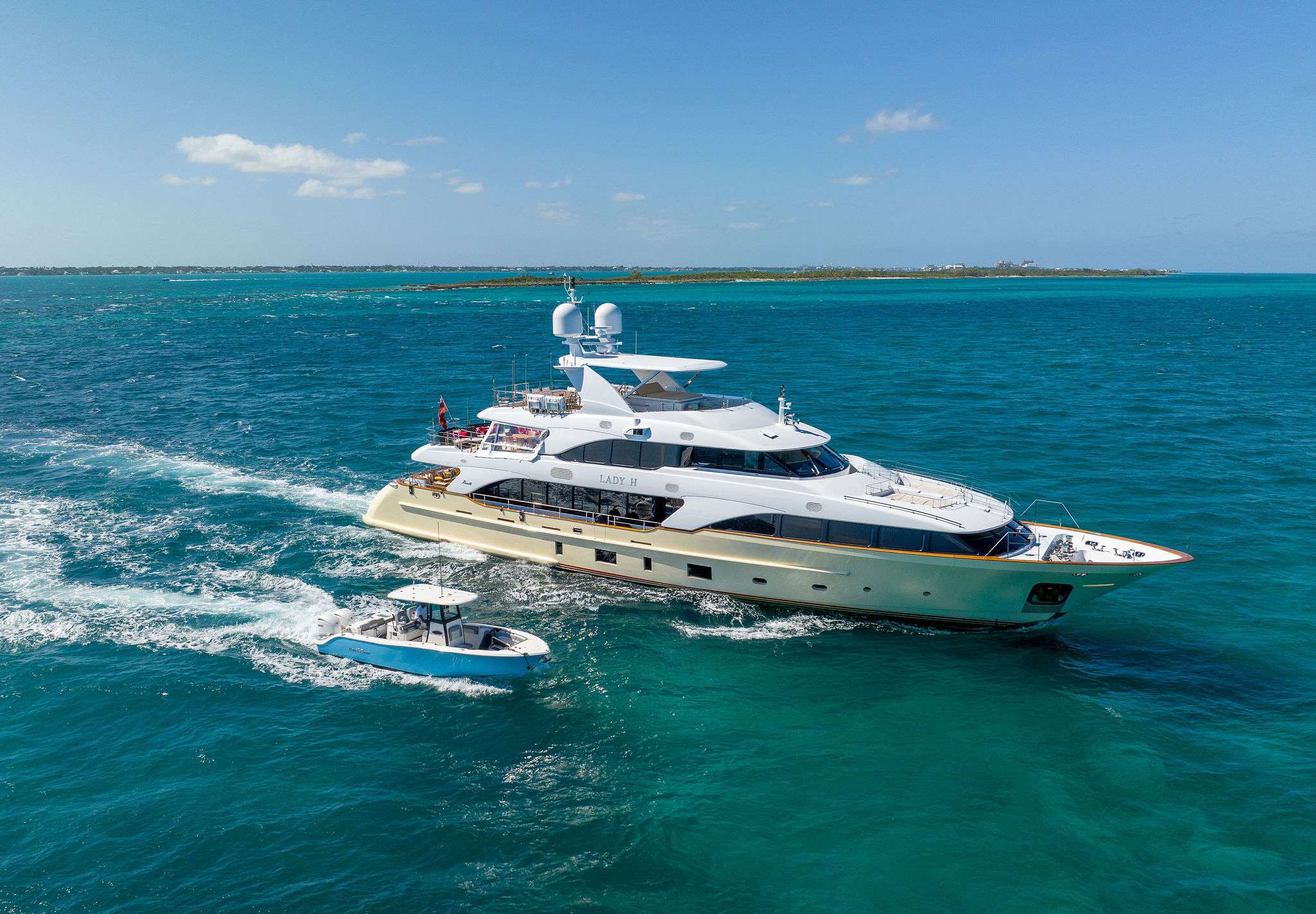 Yacht Charter LADY H | Ritzy Charters