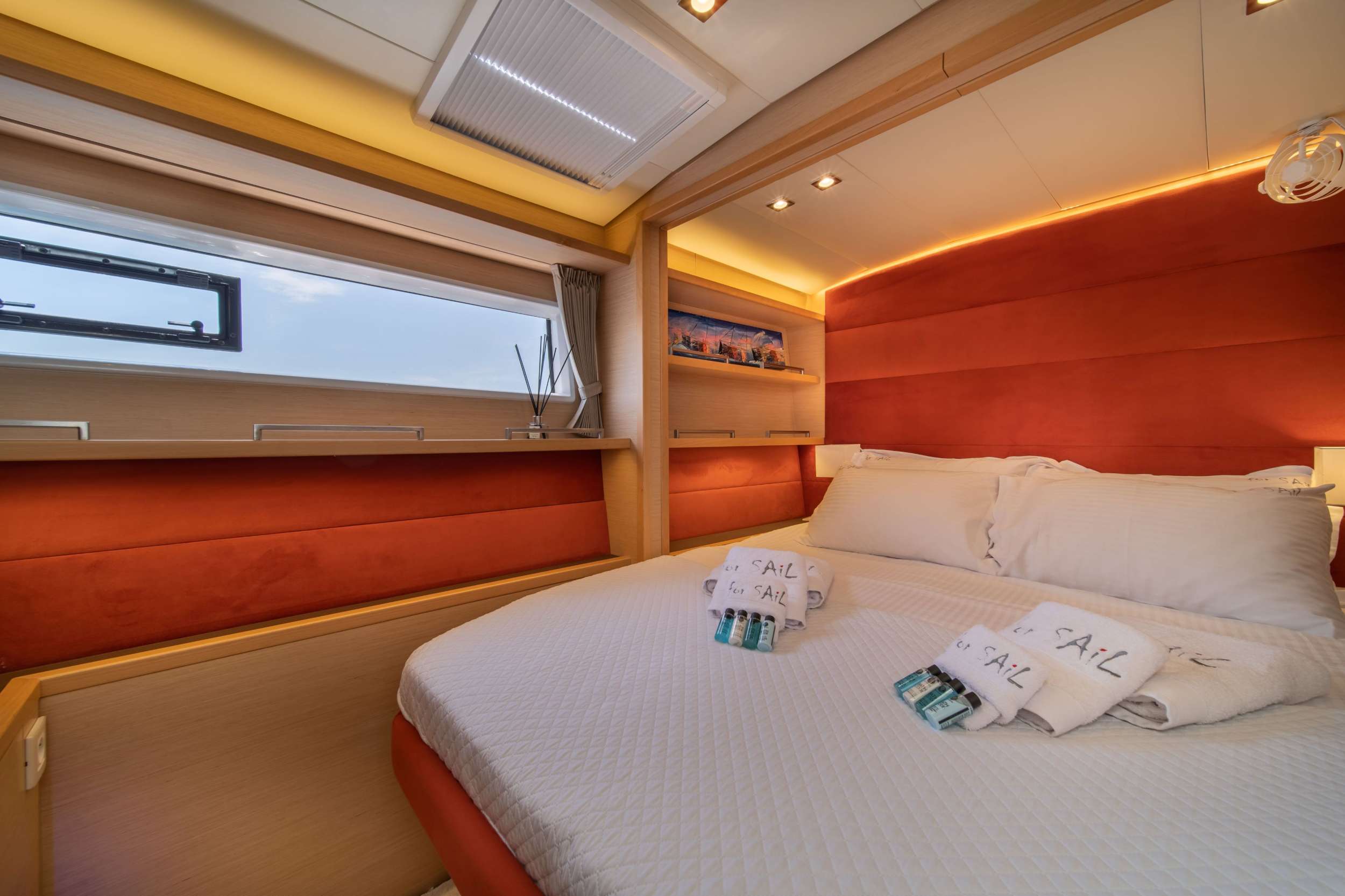 FOR SAIL (ex ALYSSA) Yacht Charter - En-suite facilities