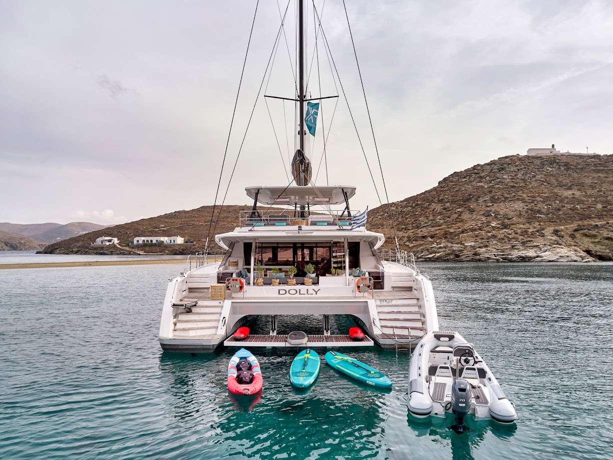 DOLLY  Fountaine Pajot Alegria 67