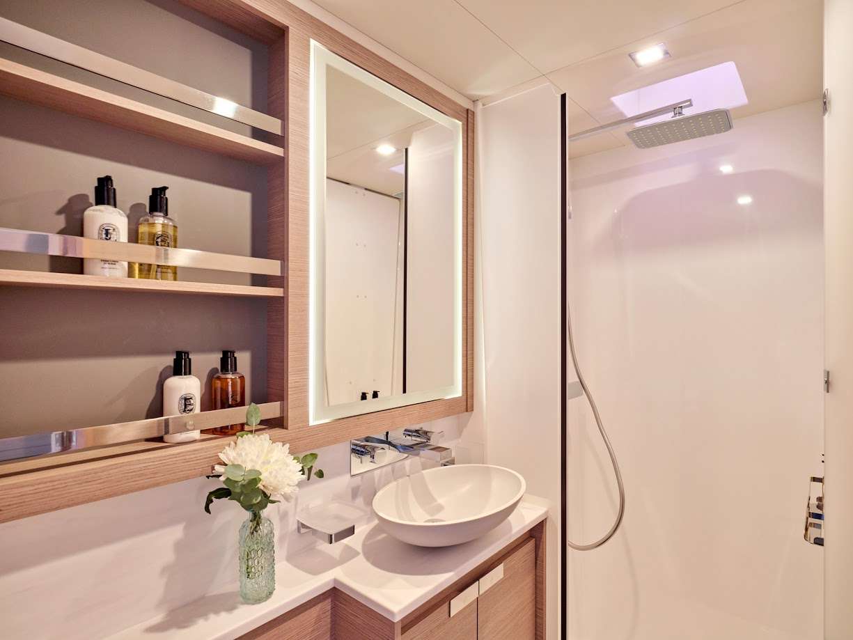 Guest Cabin Bathroom