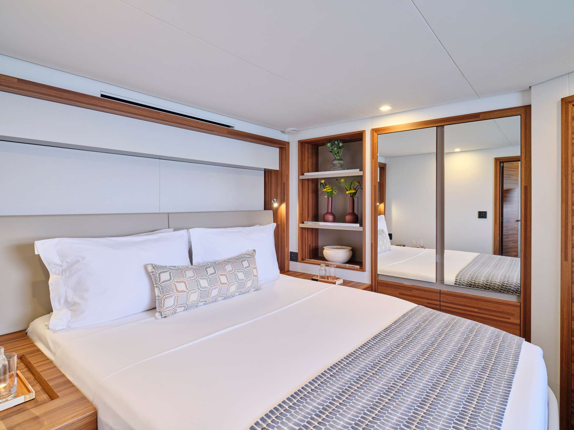 Guest cabin