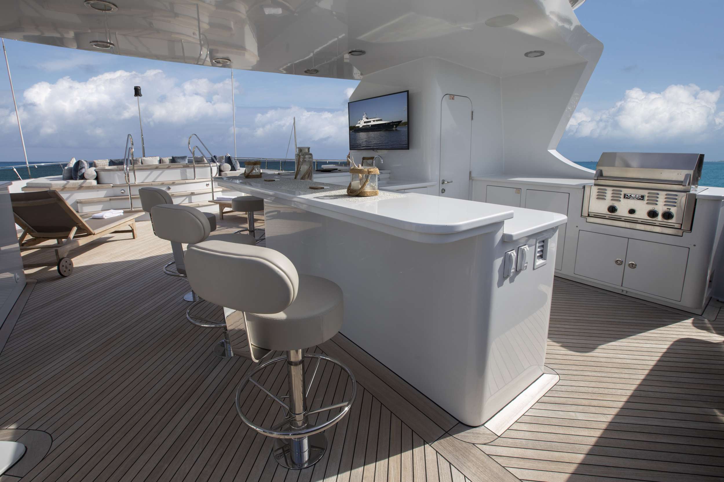 SECOND LOVE Yacht Charter - Sun Deck  Bar