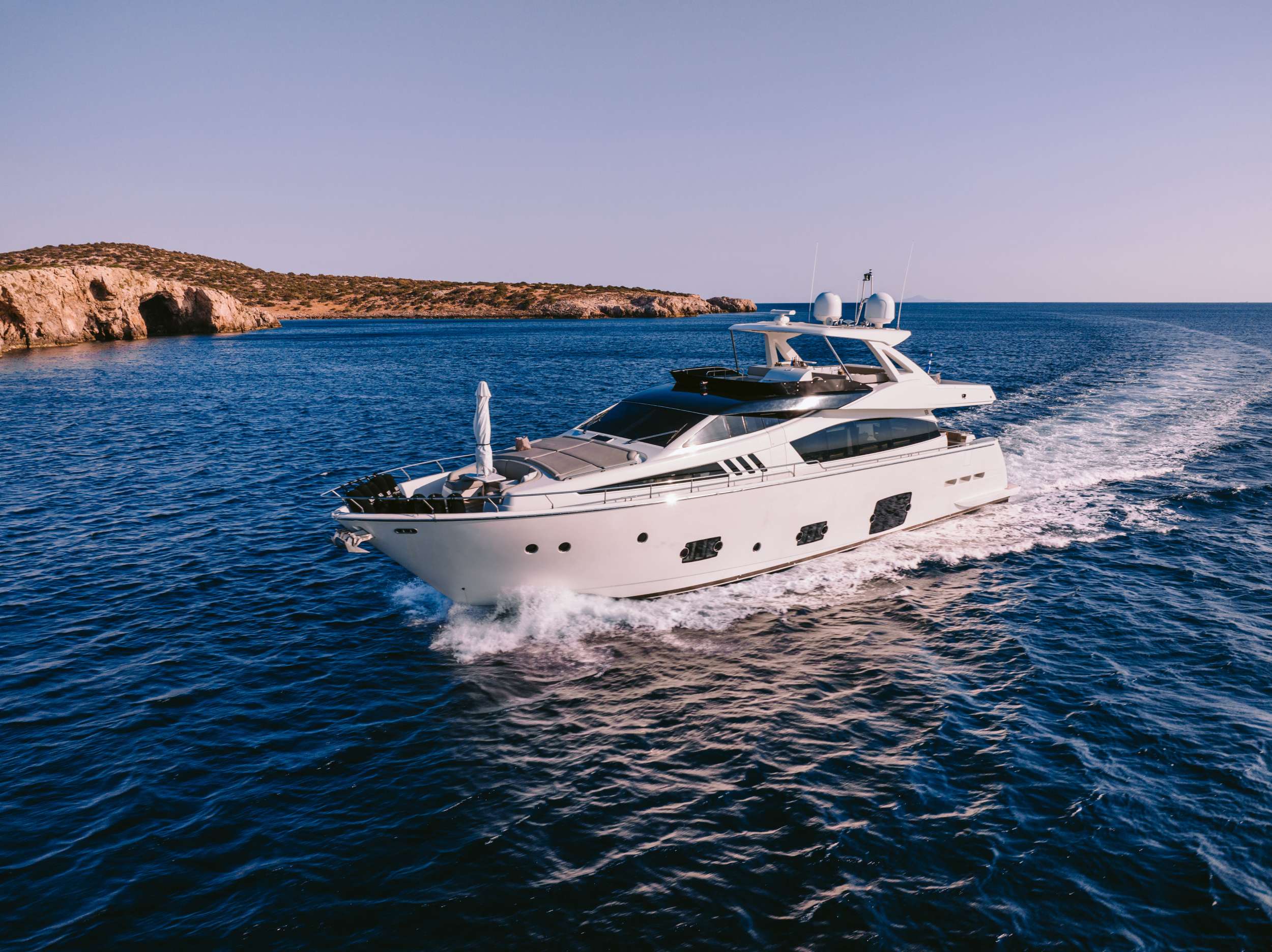 Yacht Charter D&D | Ritzy Charters