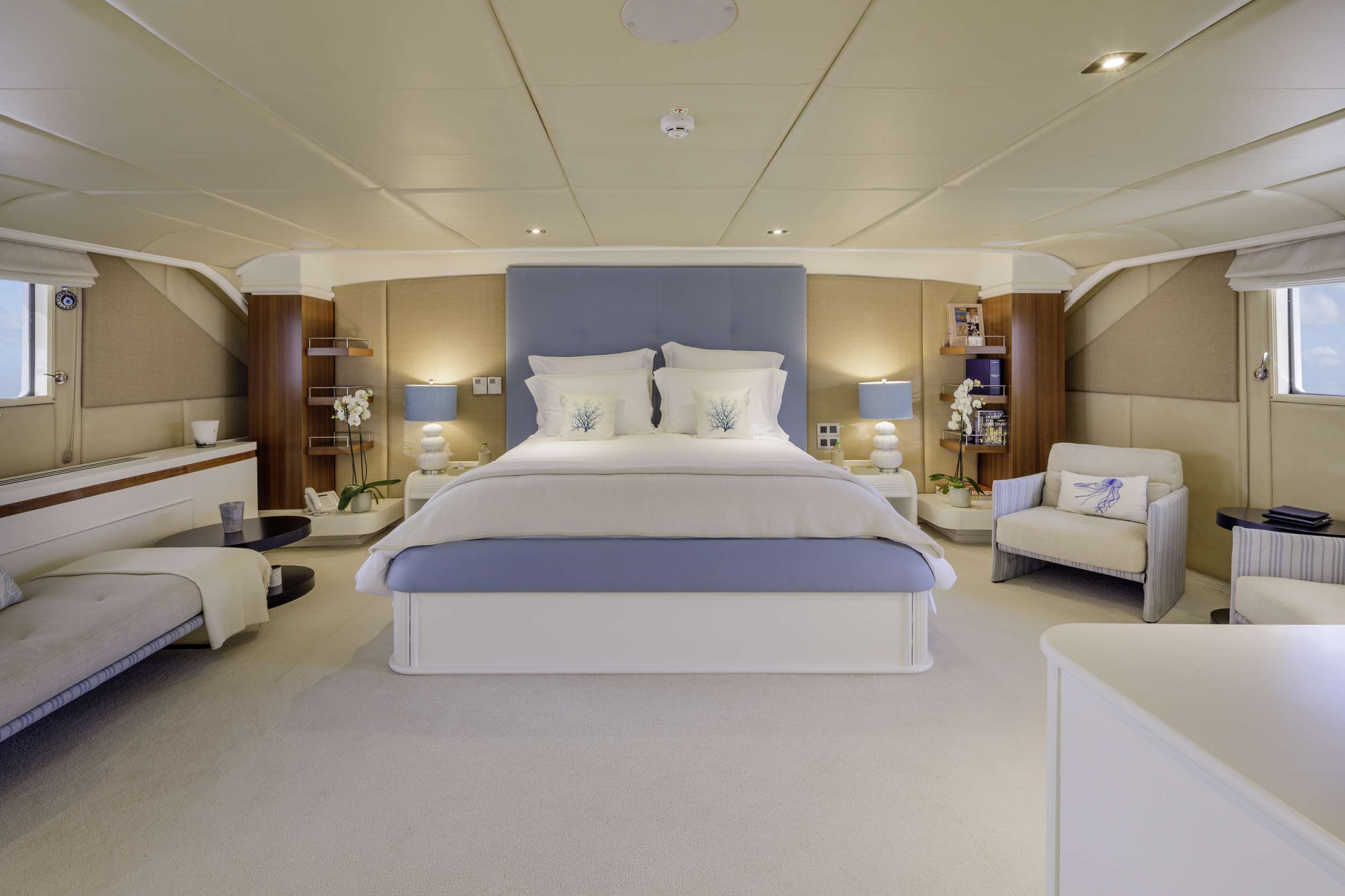 ITOTO Yacht Charter - Master Cabin