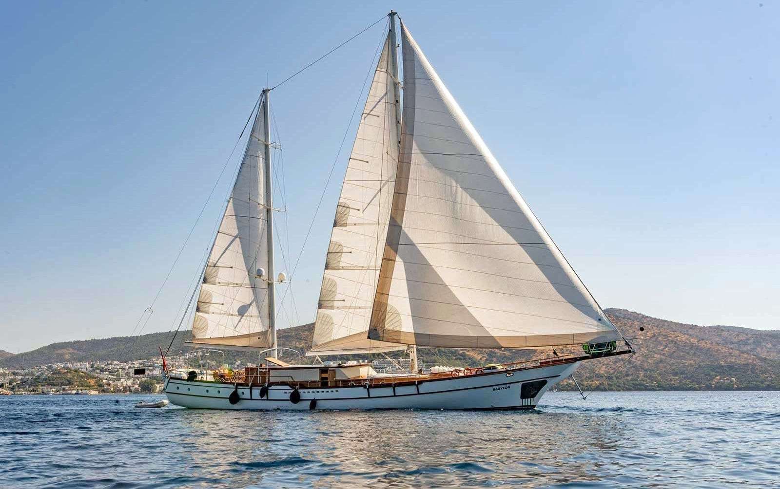 BABYLON Yacht Charter - Ritzy Charters