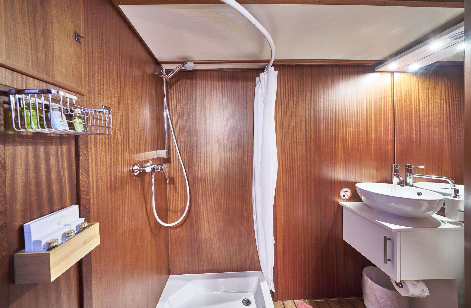 Play Fellow | Photo 8