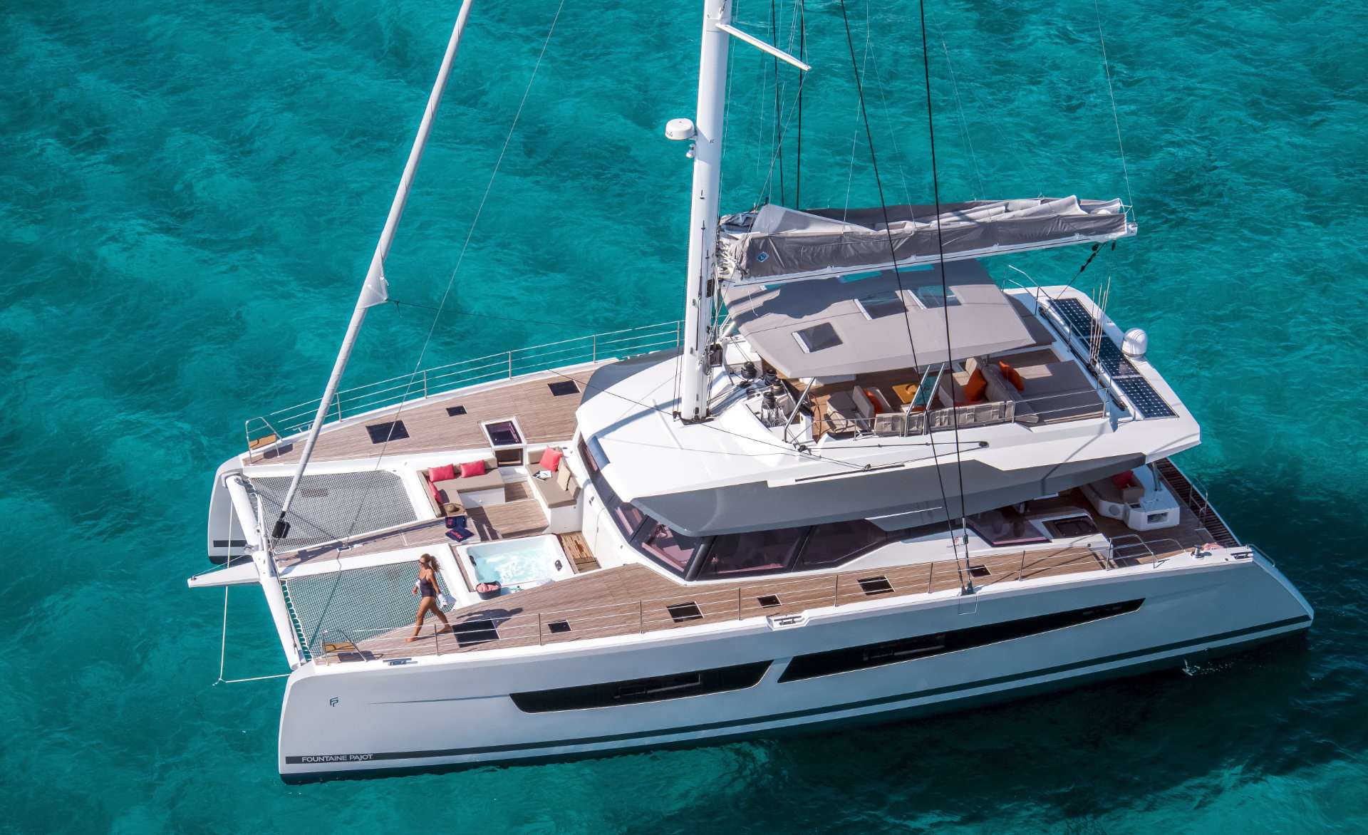 66′ Fountaine Pajot Yellow For Charter