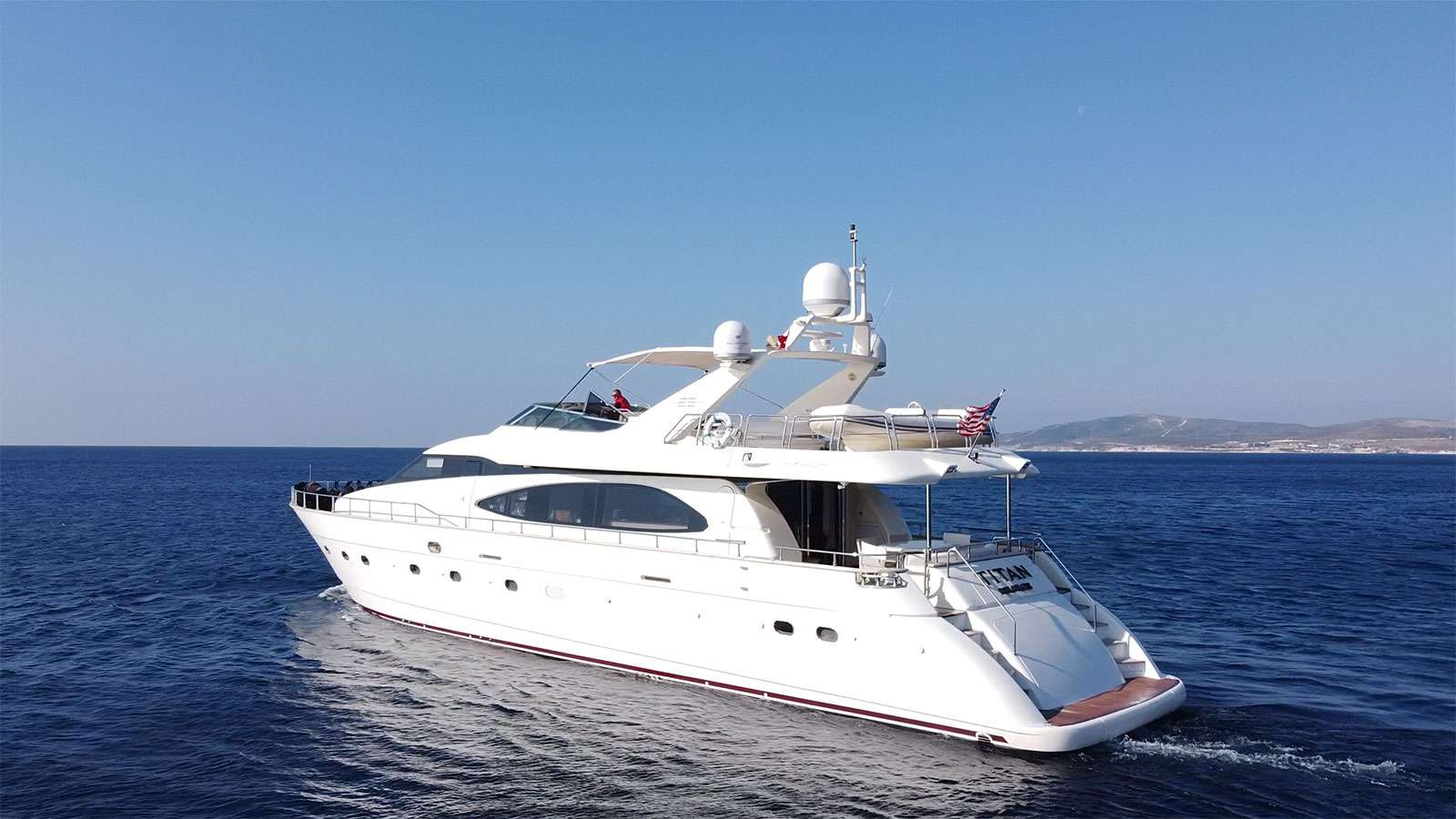 Motor yacht Titan for charter