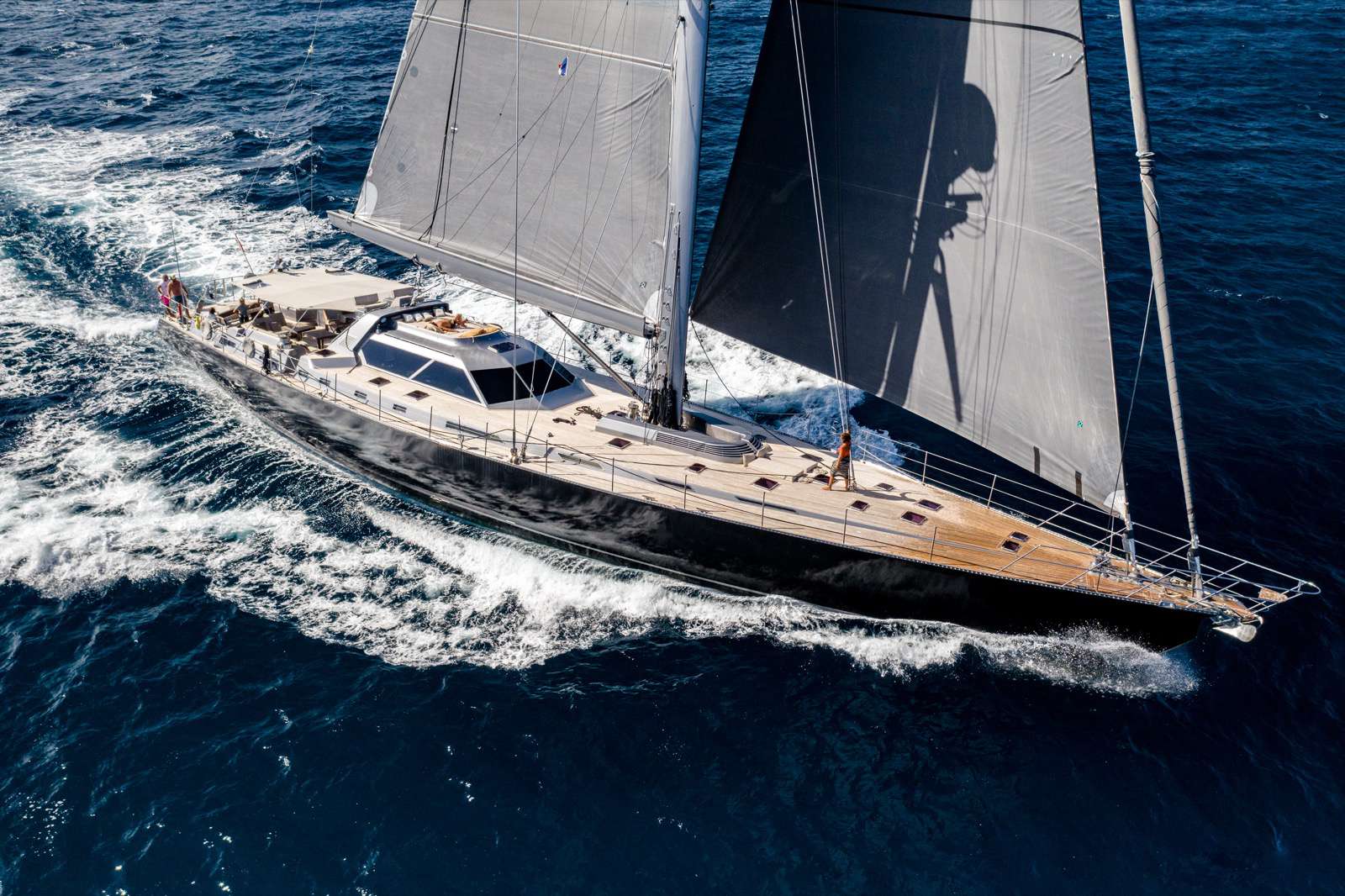 sailing yacht ocean pure 2