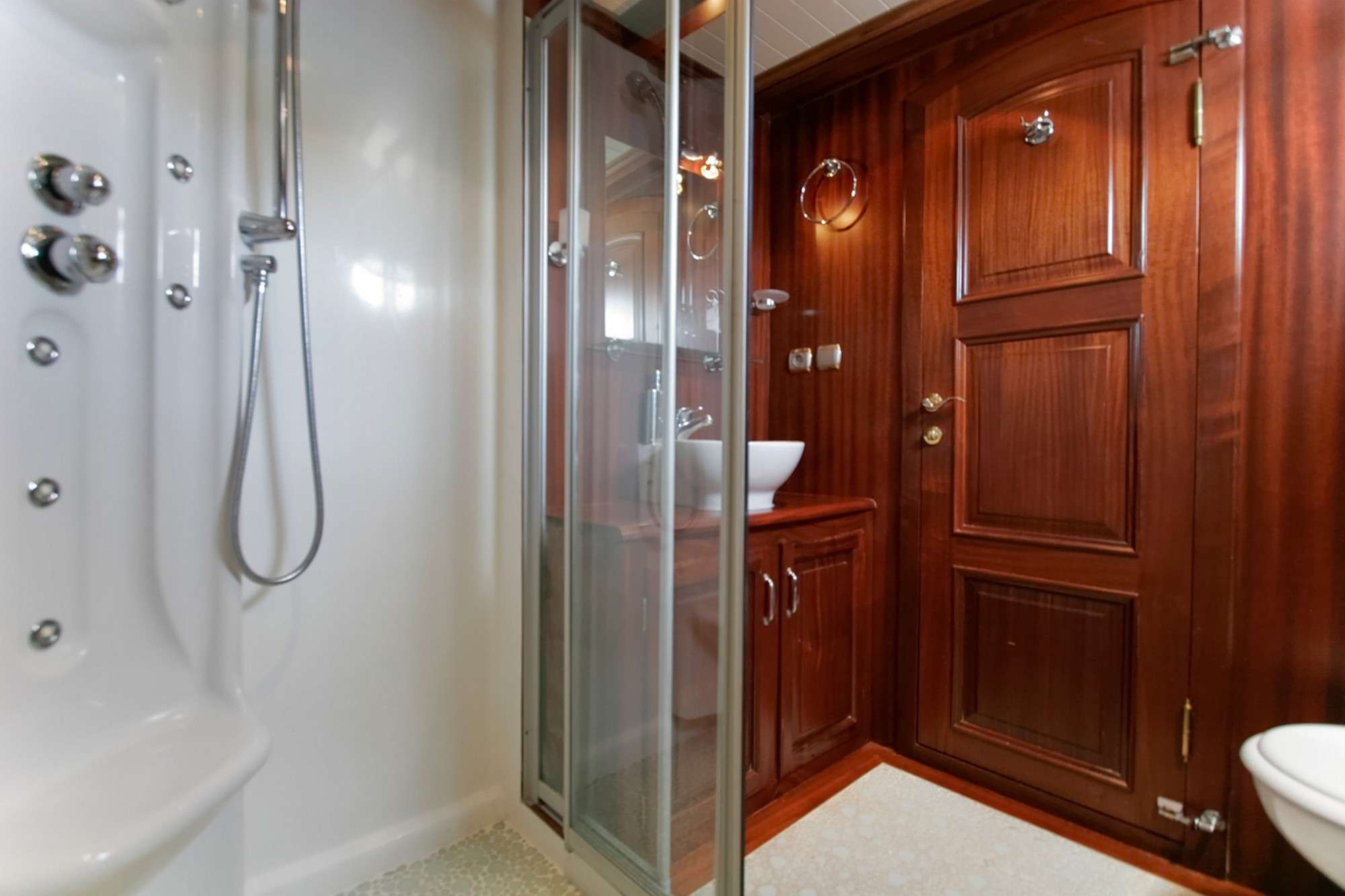 SILVER STAR 2 | Photo 9