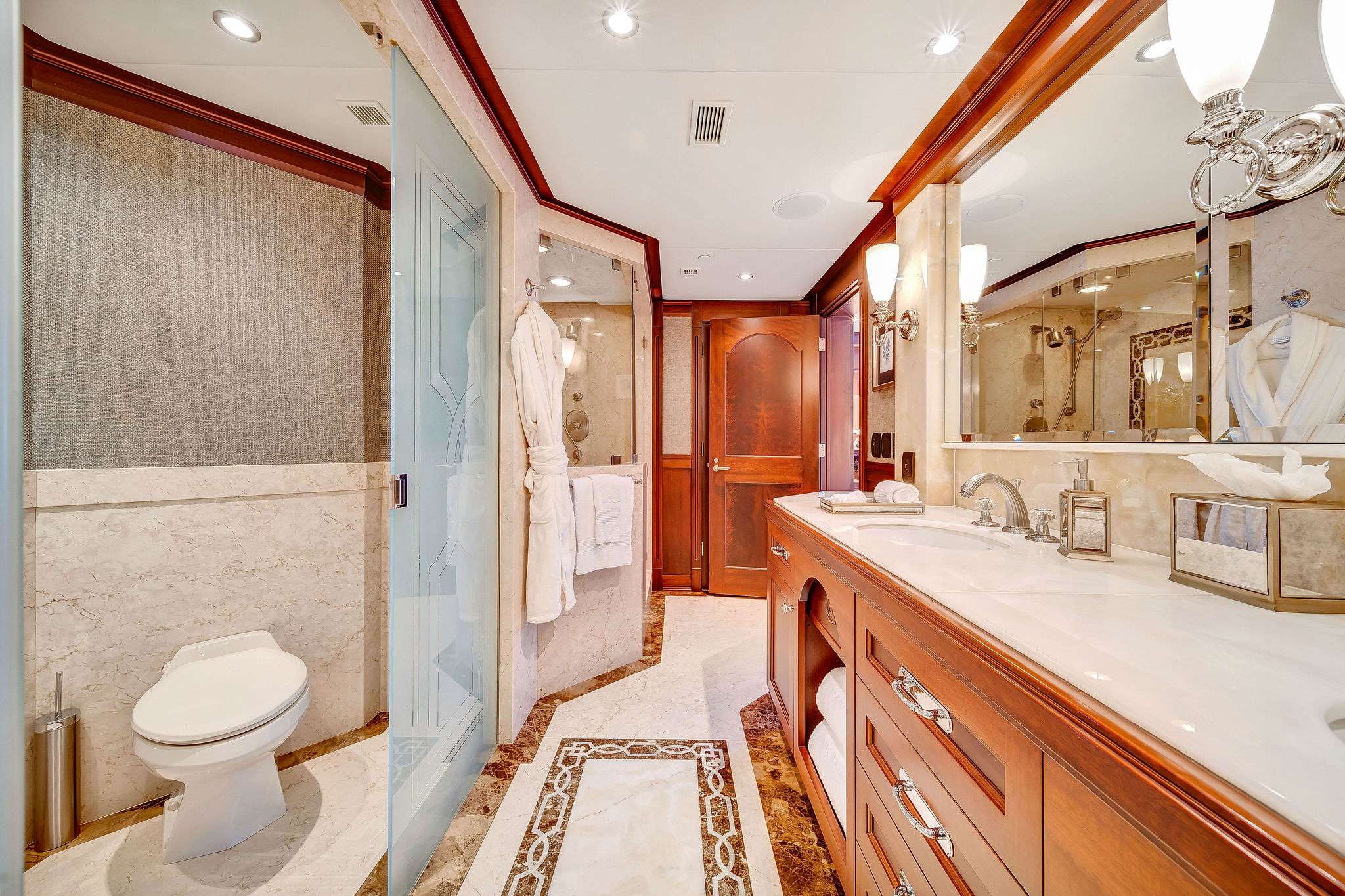 Master - Ensuite