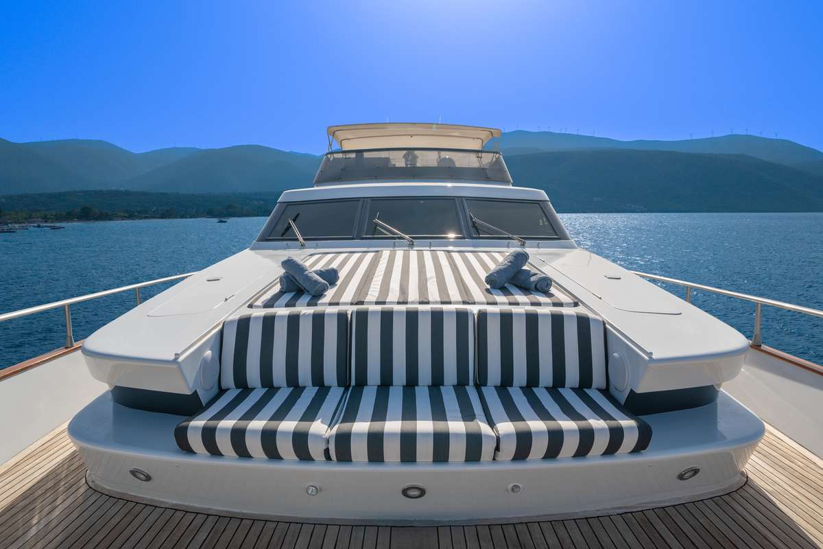 motor yacht OPERA