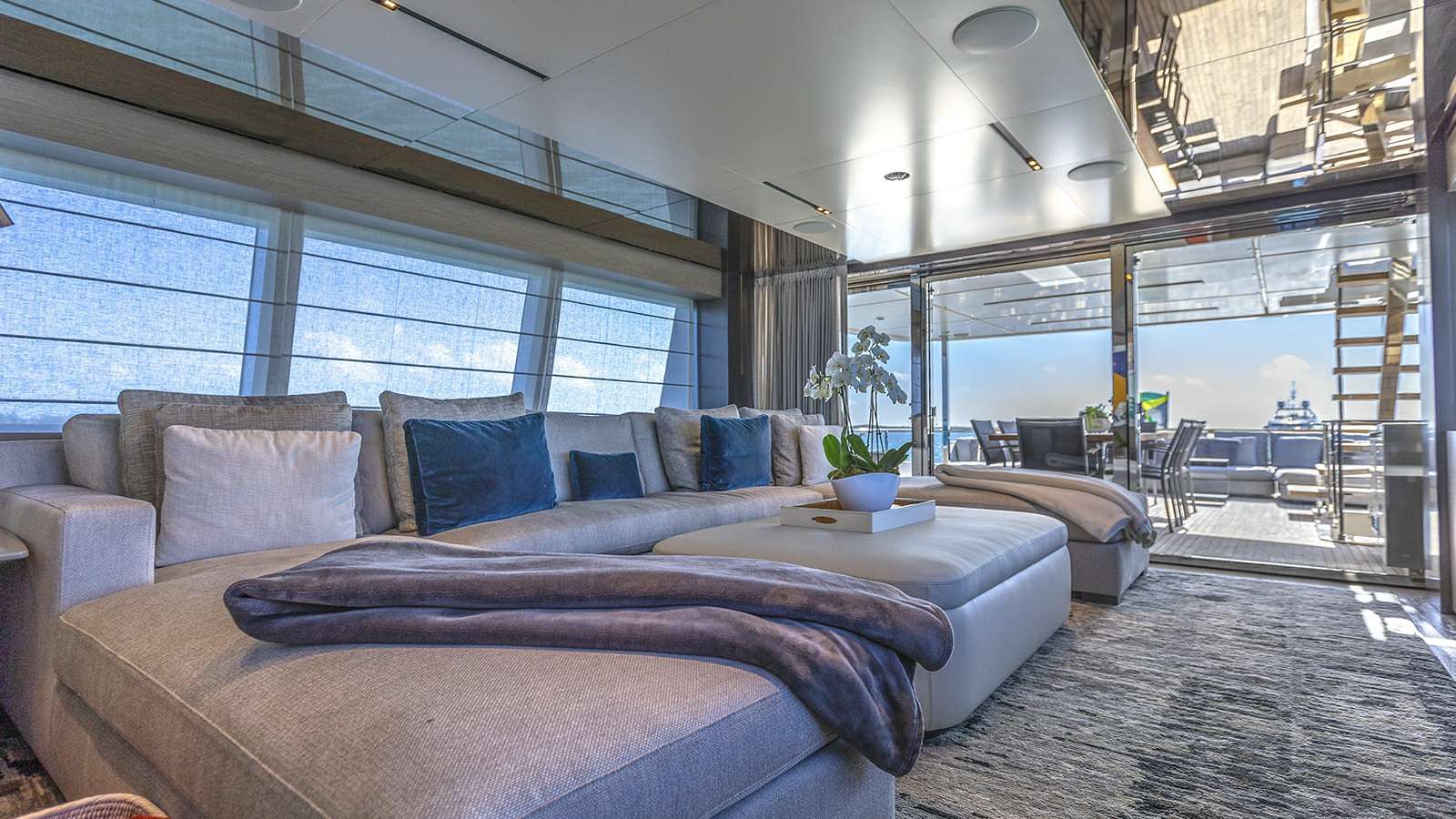 Sky lounge