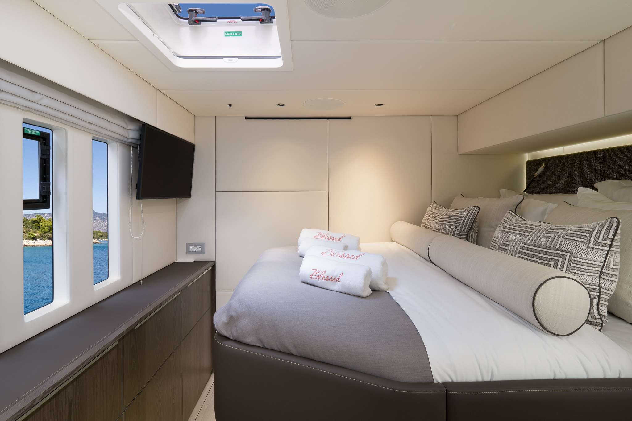 Sunreef 50  BLESSED Guest cabin