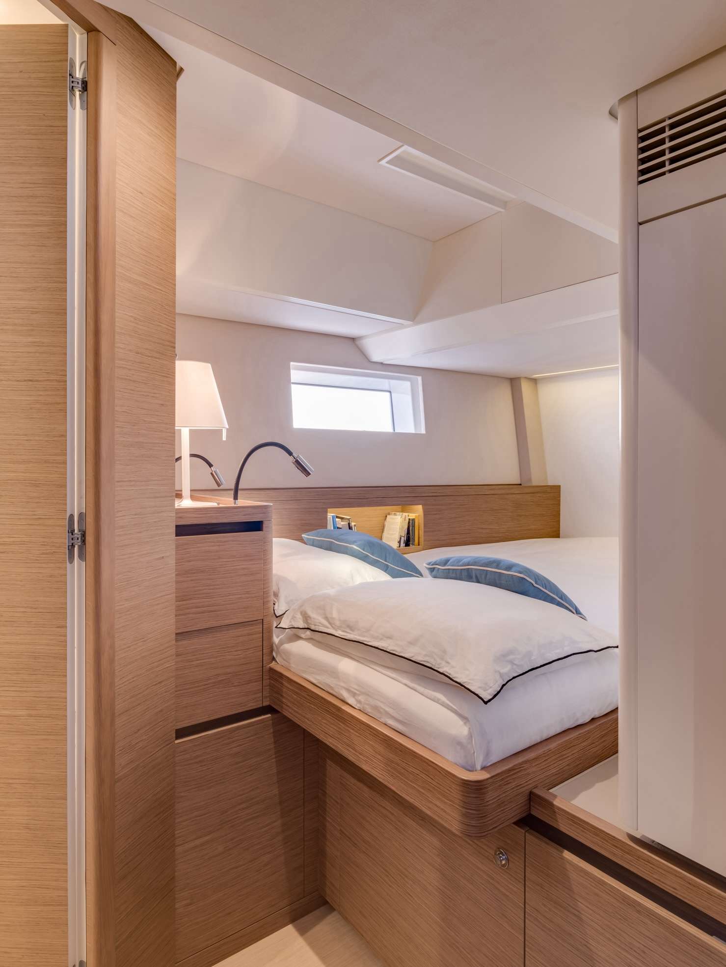 Double cabin